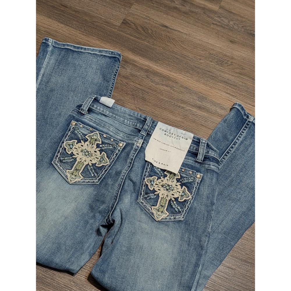 Fireโ & Rain Womens Low Rise Bootcut Jeans Blue Cross Embroidered Size 13/31